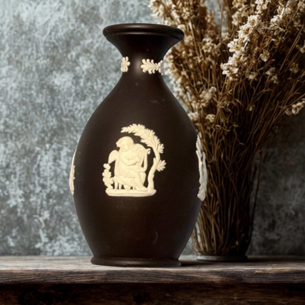 Wedgwood Black Jasperware Bud Vase White Classical Relief Made in England 1966